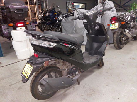DJJD Valetta Brom scooter - 2