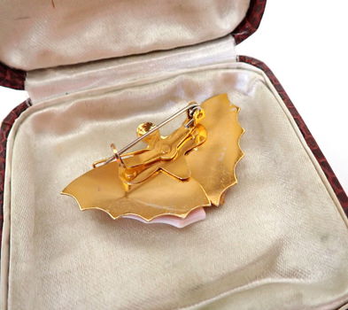 Oude vlinderbroche - 3