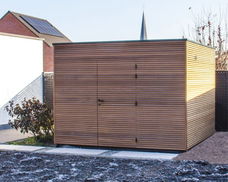 MAATWERK: Strak modern houten tuinhuis VIK te koop.