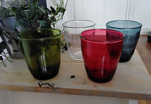 Luxe grote kunststoffen glazen - meerdere kleuren - nieuw - 0