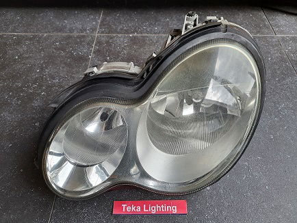 Mercedes-Benz C-klasse (W203) Koplamp AL 0302481005 Links Used - 0