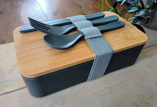 Lunchbox - broodtrommel + houten bamboe plankje + bestek - nieuw - 3
