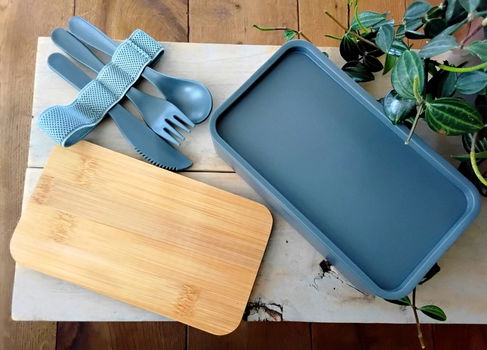 Lunchbox - broodtrommel + houten bamboe plankje + bestek - nieuw - 5
