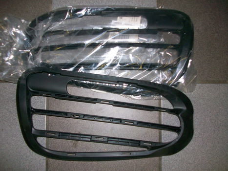 Porsche 996 turbo en 4S nieuwe achterbumperroosters, ( factuur aantoonbaar) - 1