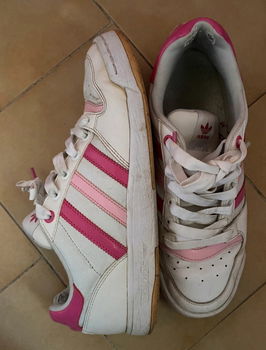 Adidas Sportschoenen maat 38 - 1