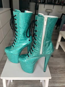 Pleasers Groen maat 38