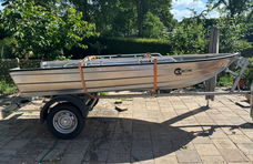 Boot met trailer