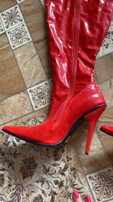Hoge rode laklaarzen stiletto hak maat 38