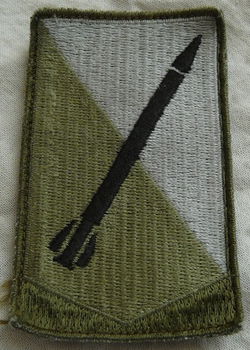 Embleem Mouw GVT, Defensie Grondgebonden Luchtverdedigingscommando (DGLC), KL, 1e model, va 2012.(1) - 0