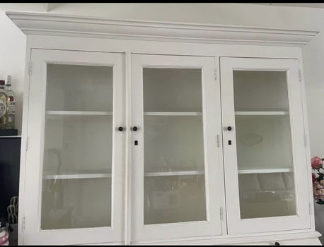 Witte houten buffetkast - 1