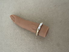 Gouden met witte strass ring met monogram klavertjes