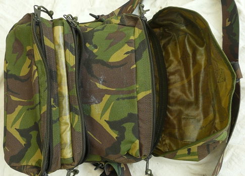 Draagtas, Geneeskundige Verzorger, Geneeskundige Dienst, Woodland Camouflage, KL, jaren'90.(Nr.1) - 7