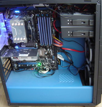 Sharkoon computer - 2