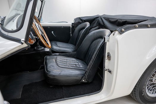 Daimler SP250 '64 CH4393 - 3