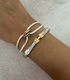 Gouden parelmoeren bangle armband met letter H waterproof - 1 - Thumbnail