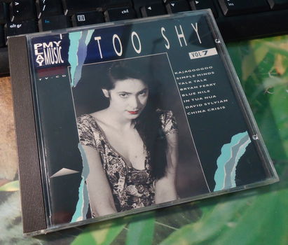 De originele verzamel-CD Play My Music Volume 7 - Too Shy. - 0