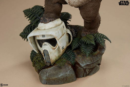 Sideshow Star Wars VI Return of the Jedi Premium Format Wicket - 6