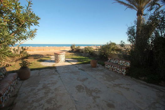 Uw eigen ruime Villa in DENIA direct naast zee met parkings en - 2