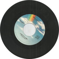 Loretta Lynn – One's On The Way / Coal Miner's Daughter