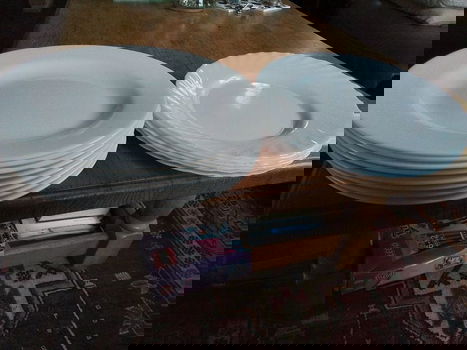 Servies , + bestek ,+ pannenset, 13 delig - 0